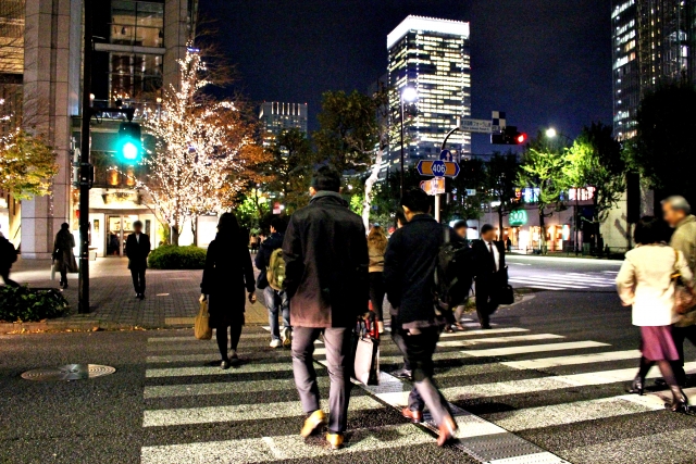 日本の中小企業が直面する「2030年問題」の特有性